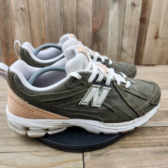 New Balance 1906F Dark Moss Frapp Mens size 11 Athletic Running Shoes - Picture 3 of 9